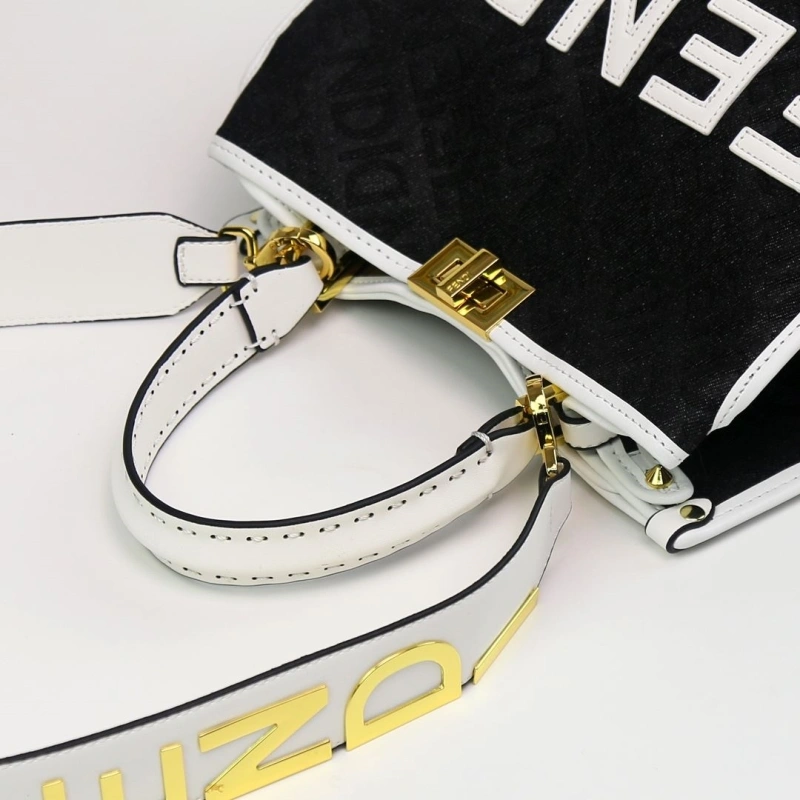 F**di shopping bags 4220a-0313