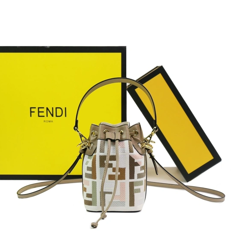 F**di bucket bags 4220a-0320