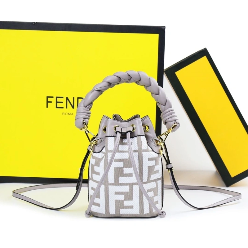 F**di bucket bags 4220a-0324