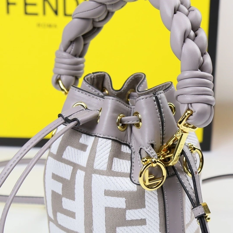F**di bucket bags 4220a-0324