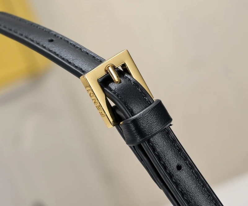 F**di top handle bags 4220a-0520