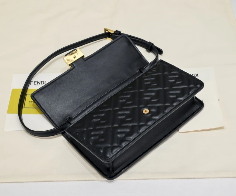 F**di top handle bags 4220a-0520