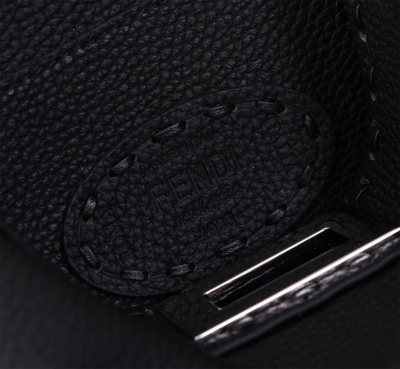 F**di top handle bags 4220a-0662