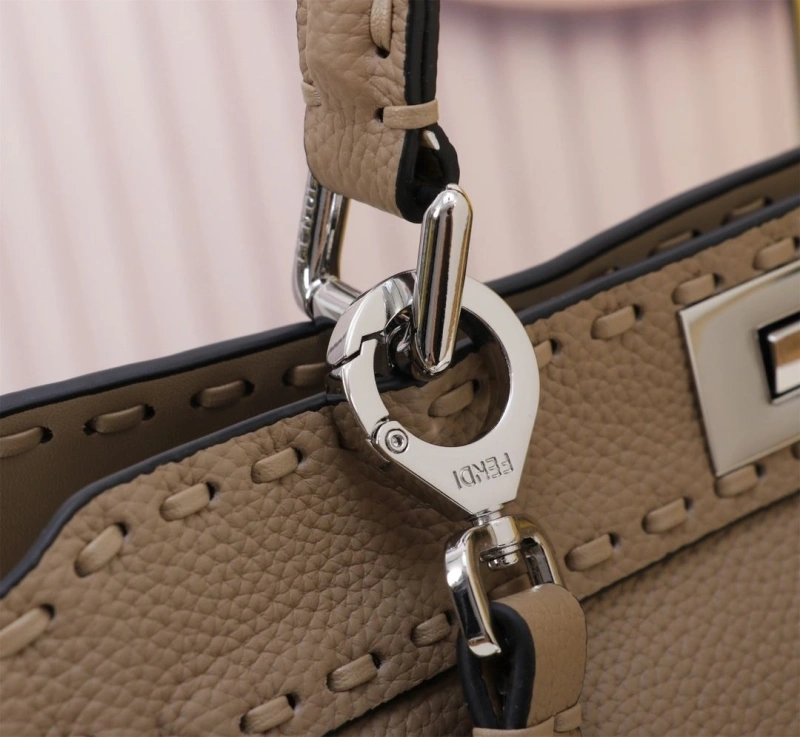 F**di top handle bags 4220a-0681