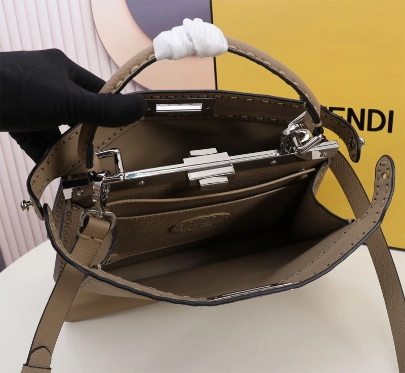 F**di top handle bags 4220a-0681