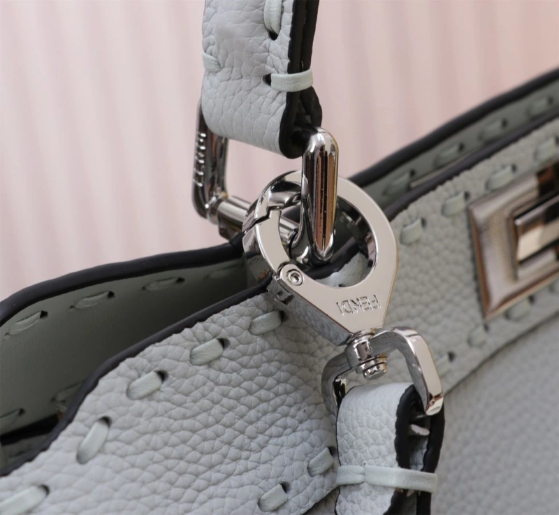 F**di top handle bags 4220a-0682
