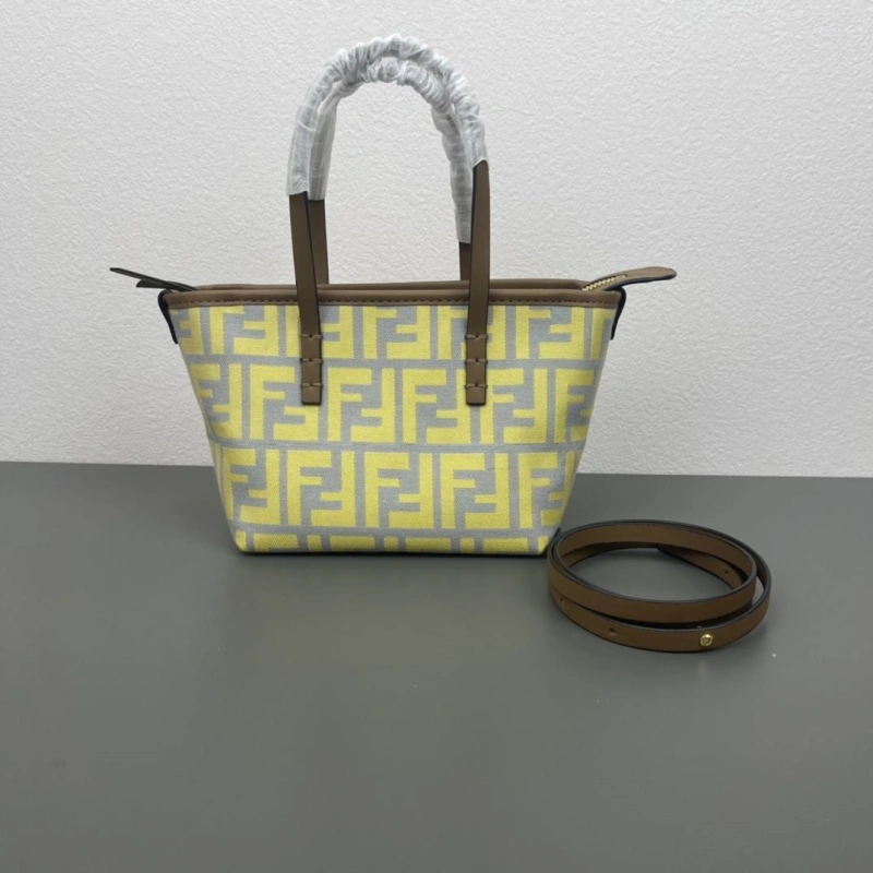 F**di shopping bags 4220a-0698
