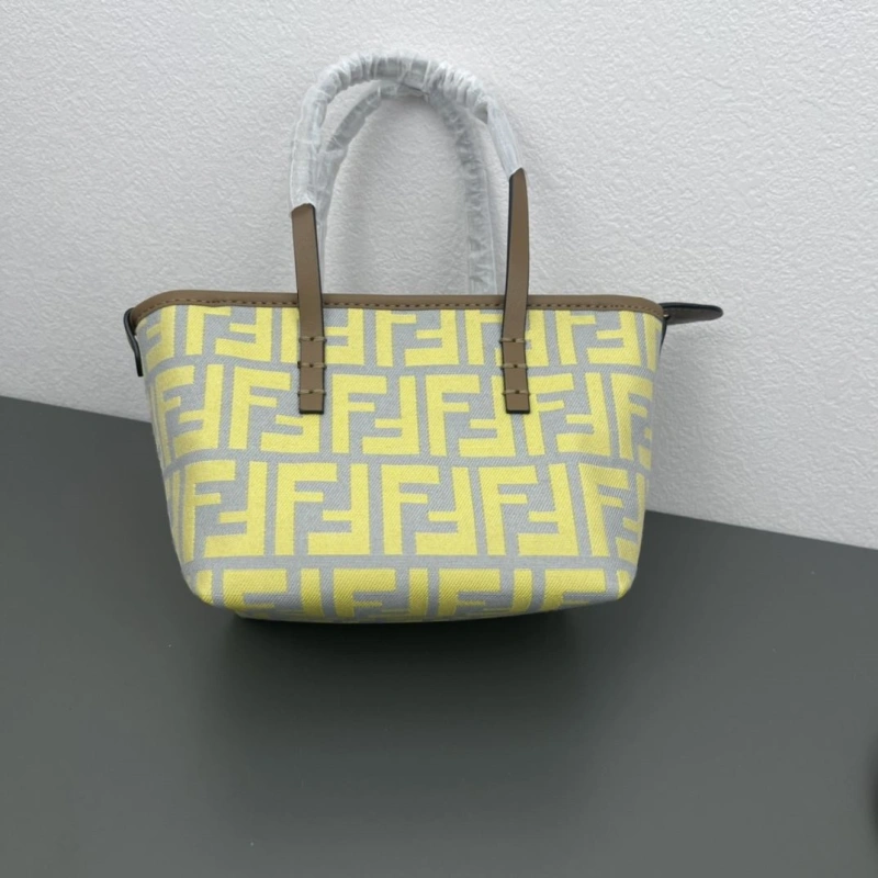 F**di shopping bags 4220a-0698