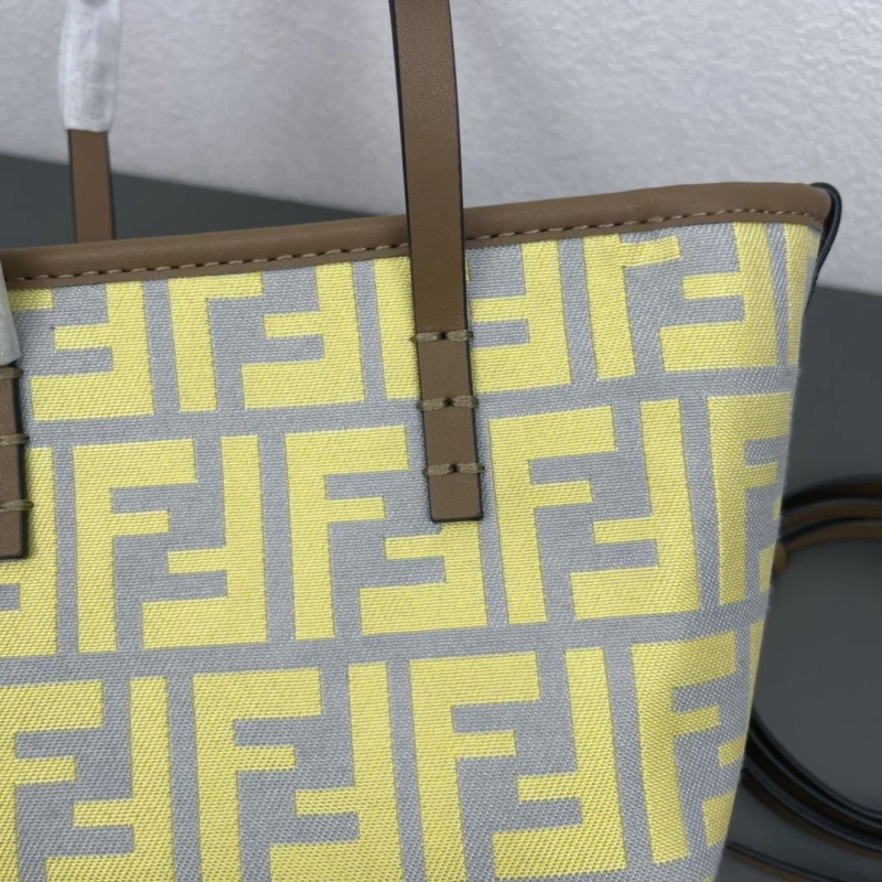 F**di shopping bags 4220a-0698
