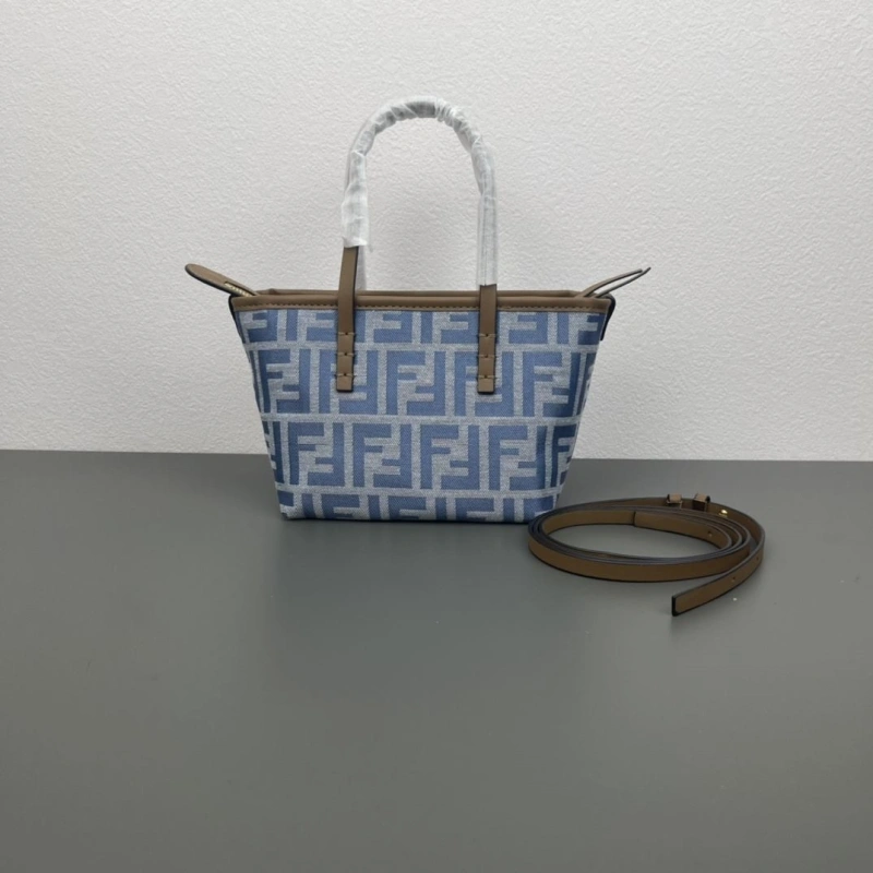 F**di shopping bags 4220a-0699