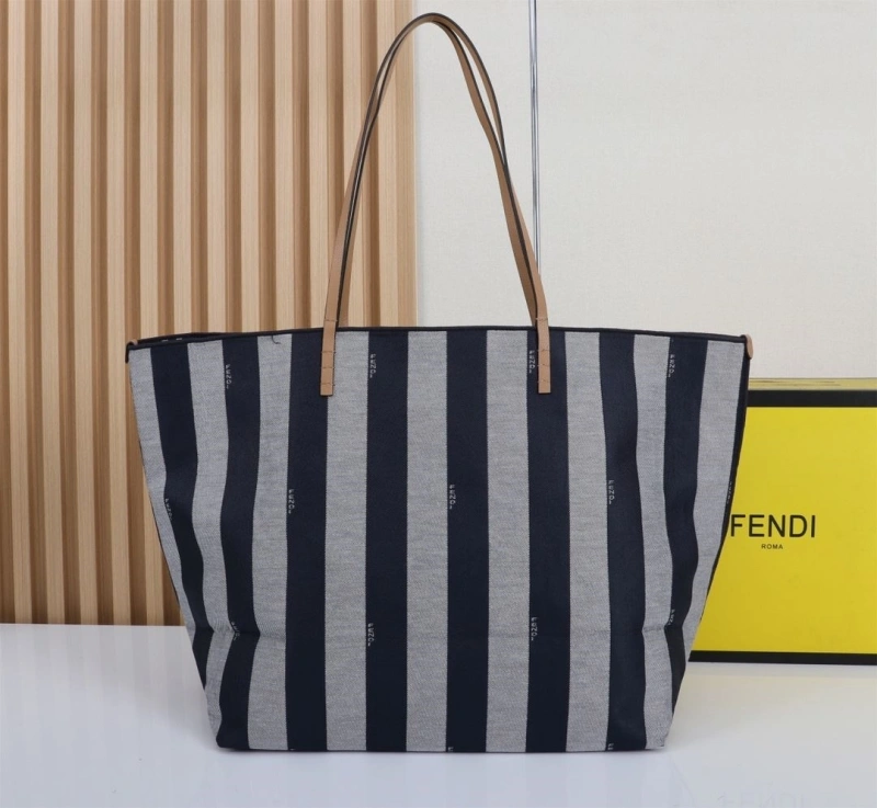 F**di shopping bags 4220a-0745