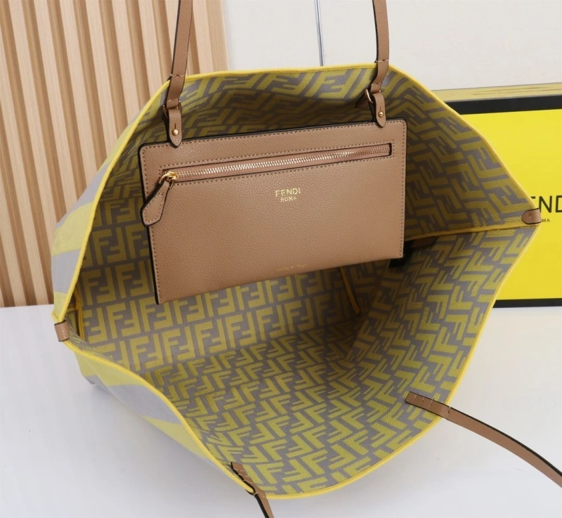 F**di shopping bags 4220a-0747