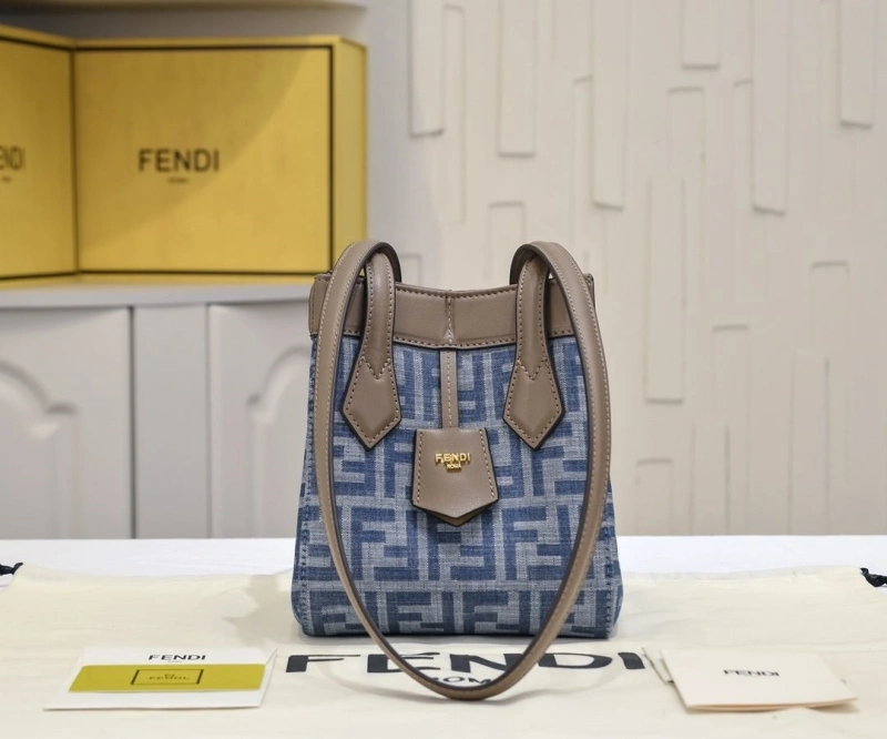 F**di shopping bags 4220c-0015