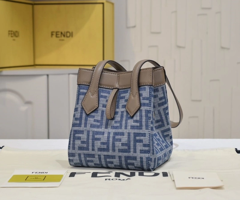 F**di shopping bags 4220c-0015