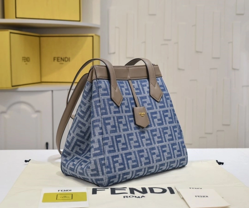 F**di shopping bags 4220c-0016