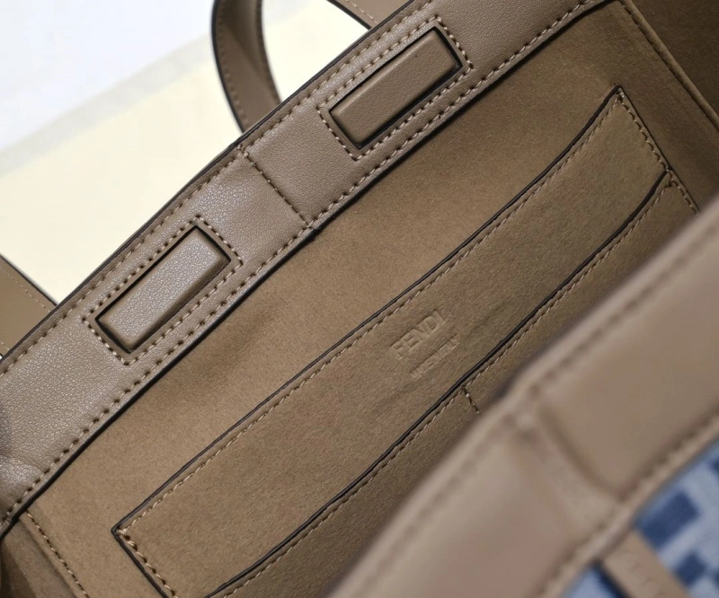 F**di shopping bags 4220c-0016