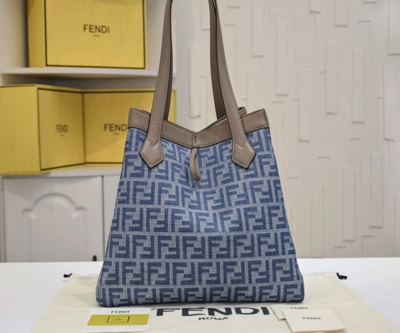 F**di shopping bags 4220c-0017