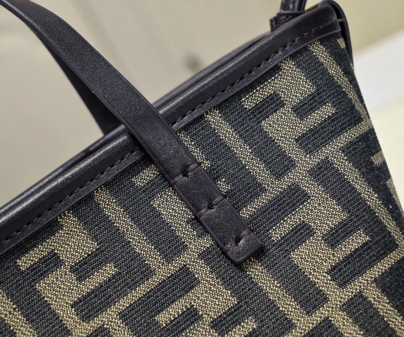 F**di shopping bags 4220c-0031