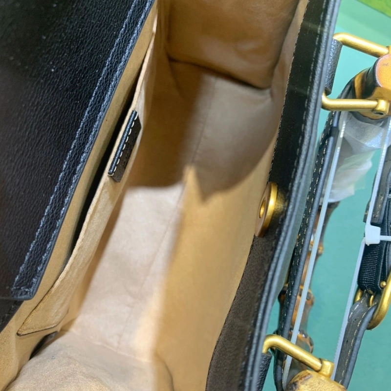 Gvc*1 top handle bags 4220c-0081