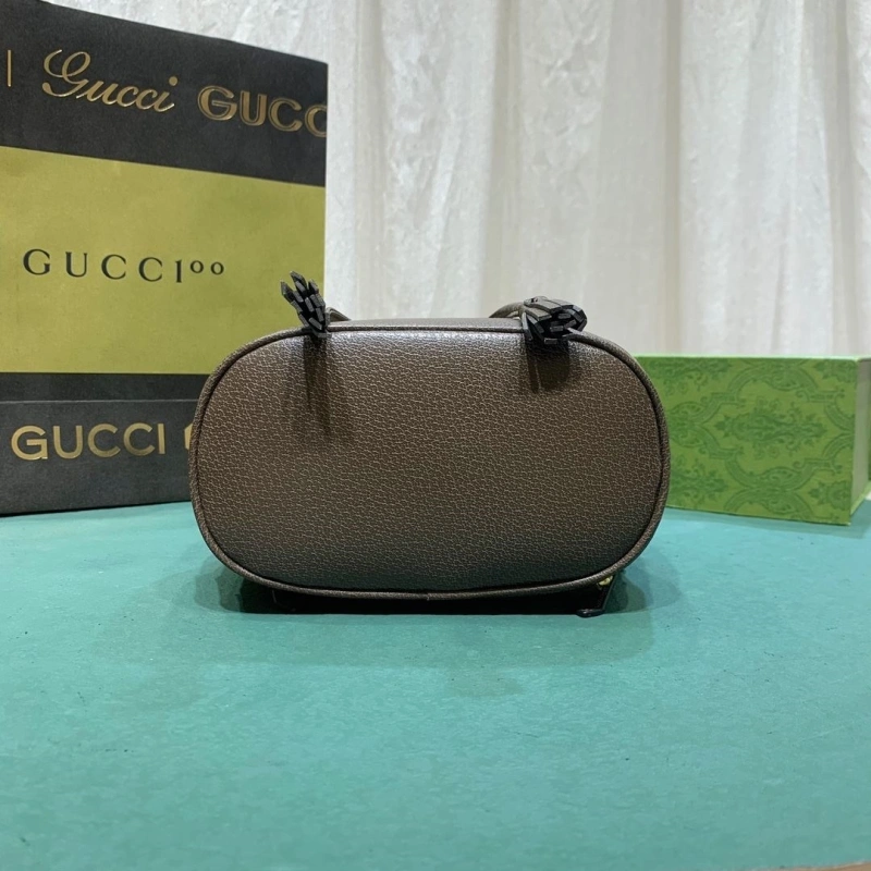 Gvc*1 backpacks 4220c-0090