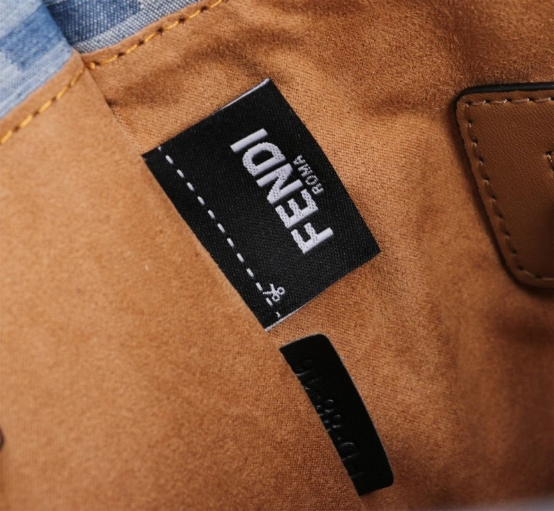 F**di shopping bags 4220c-0176