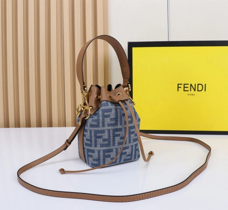 F**di bucket bags 4220c-0177