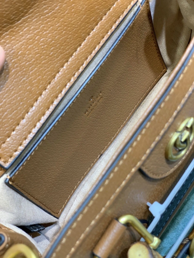 Gvc*1 top handle bags 4220c-0226