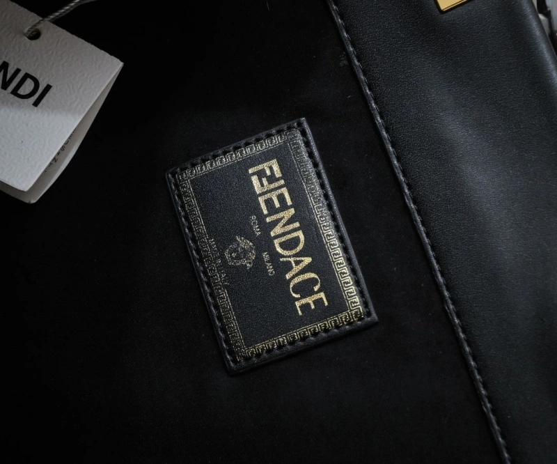 F**di shopping bags 4220c-0230