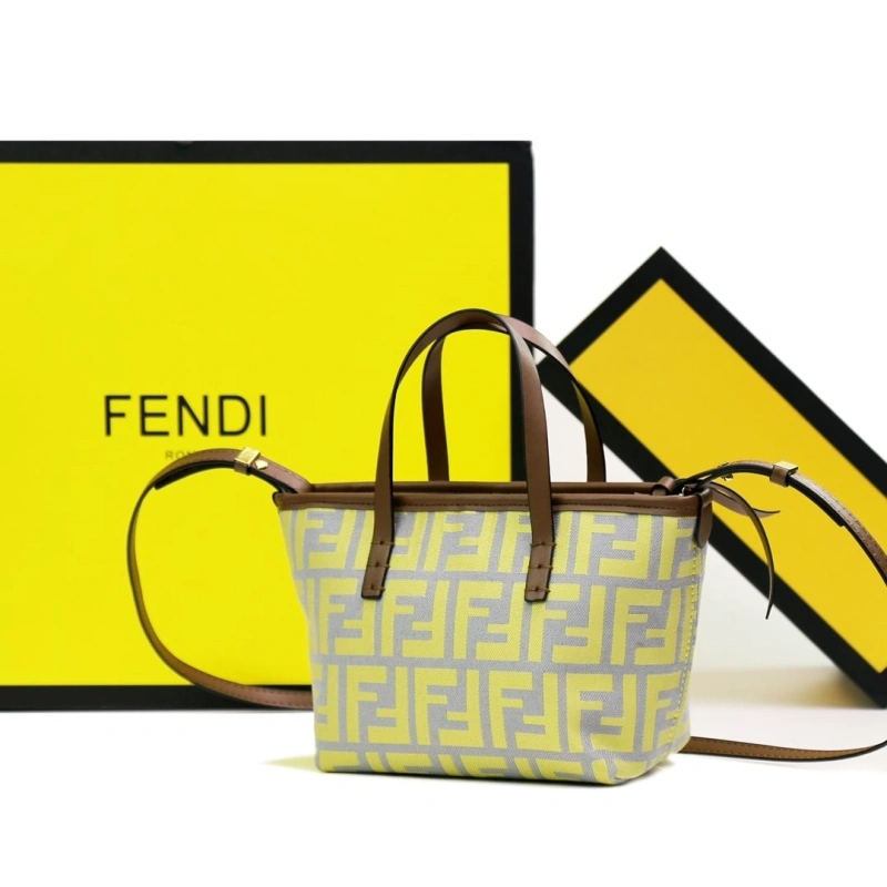 F**di shopping bags 4220c-0237