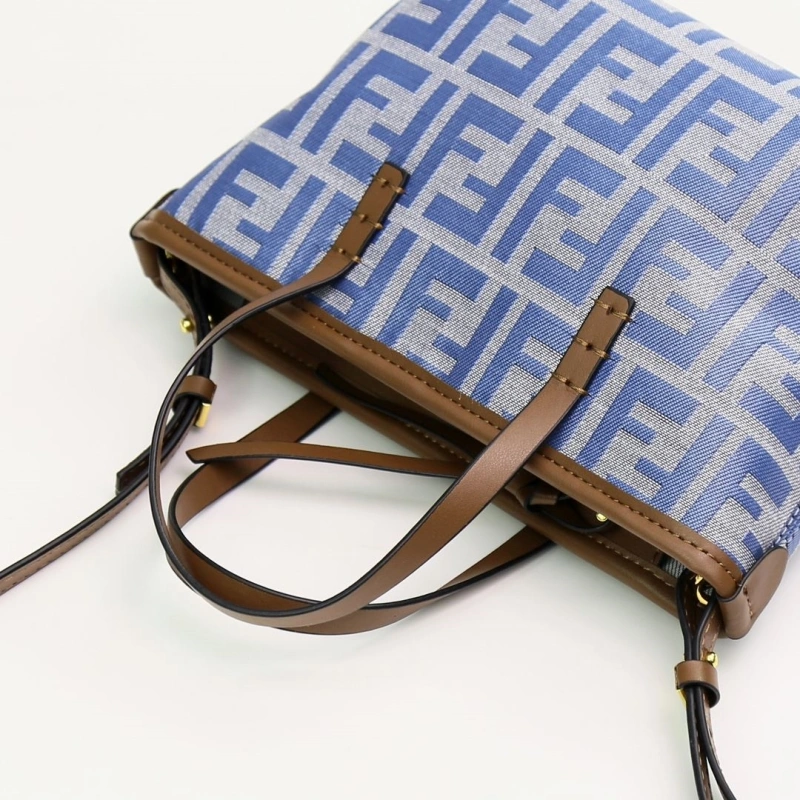 F**di shopping bags 4220c-0239