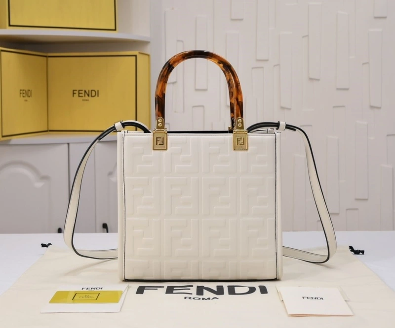 F**di shopping bags 4220c-0269