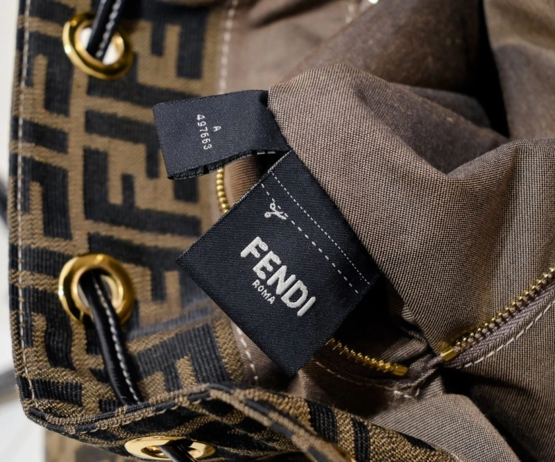 F**di backpacks 4220c-0276