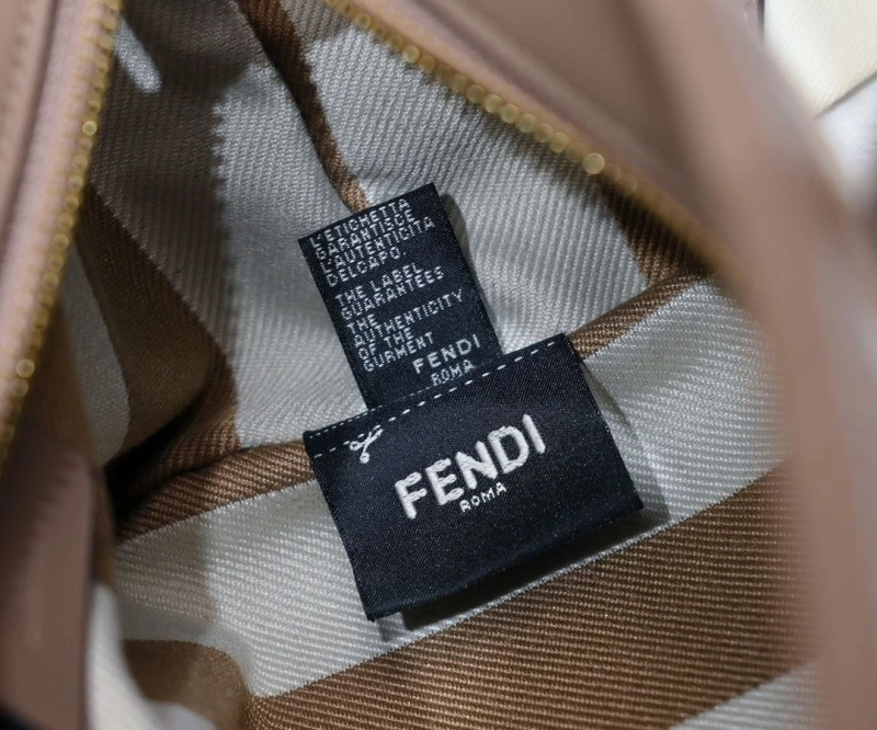 F**di shopping bags 4220c-0288