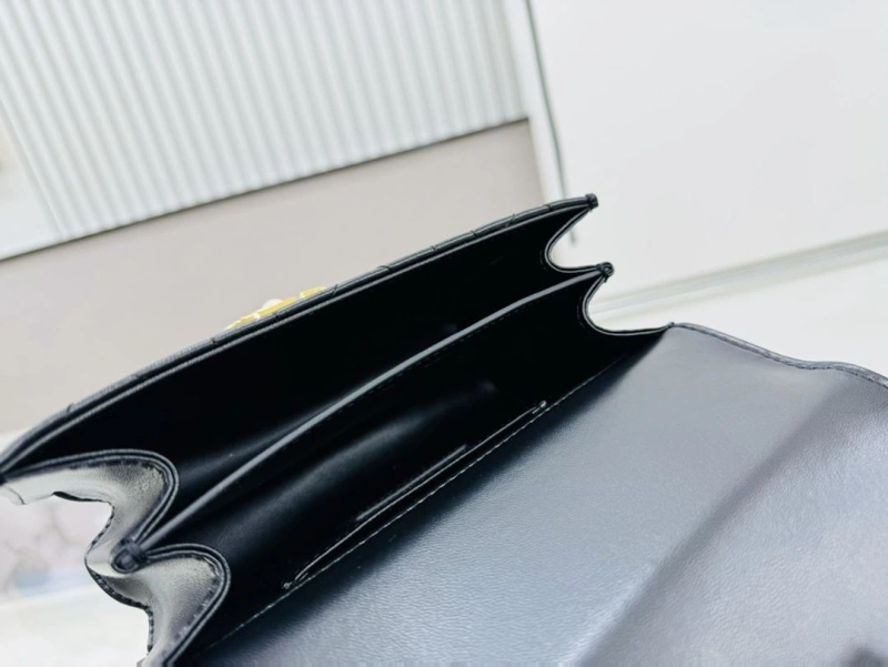 D10r top handle bags 4220c-0296