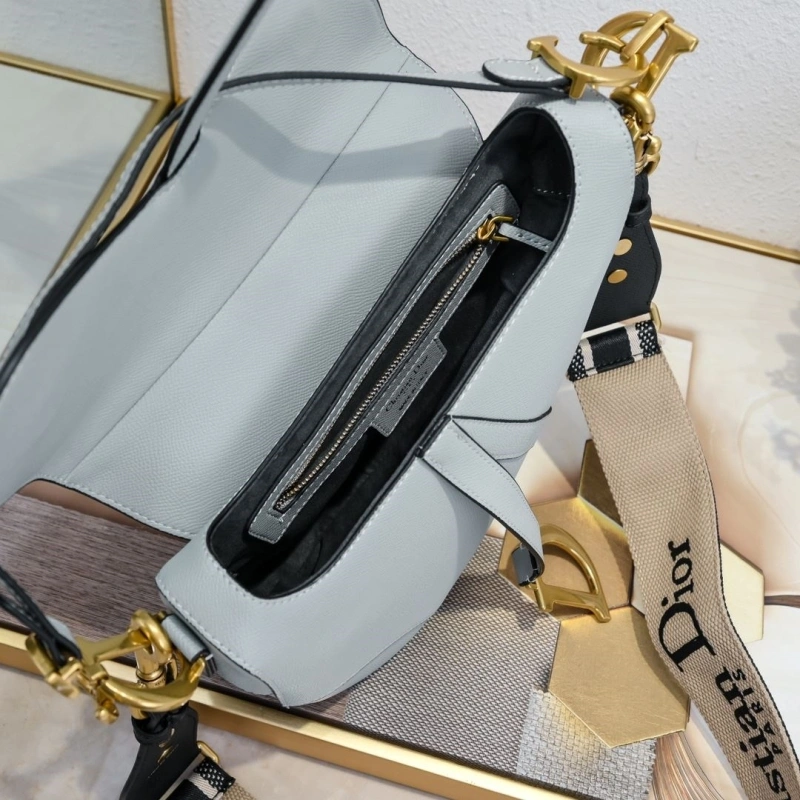 D10r saddle bags 4220c-0309