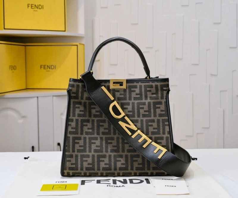 F**di shopping bags 4220c-0332