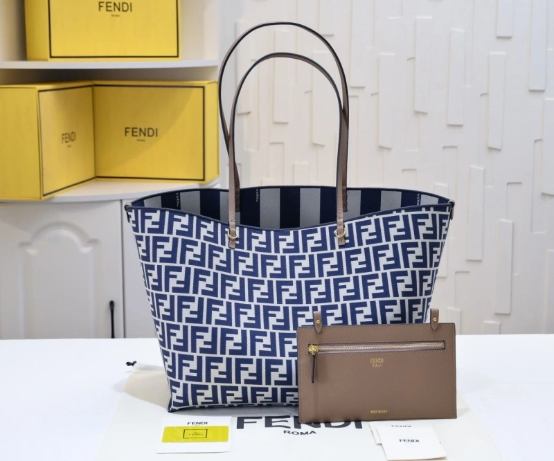 F**di shopping bags 4220c-0339