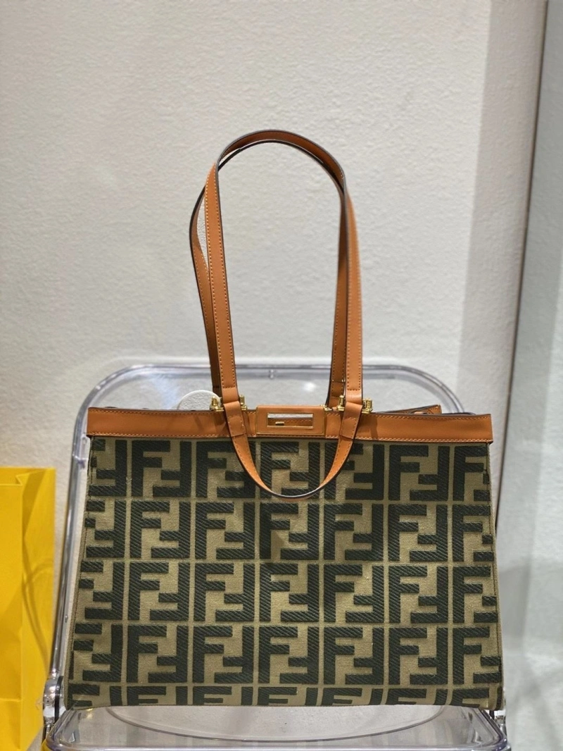 F**di shopping bags 4220d-0003