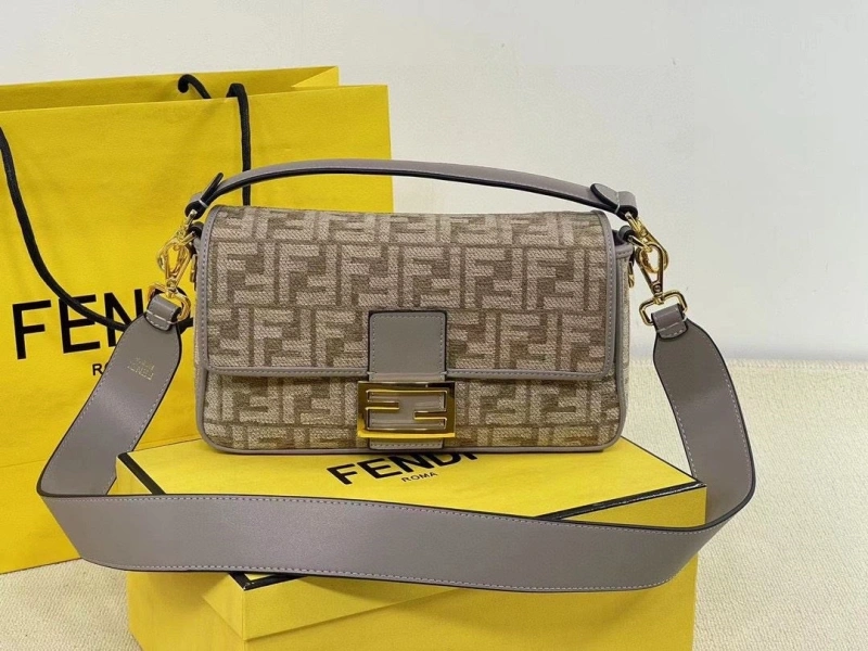 F**di baguette bags 4220d-0017