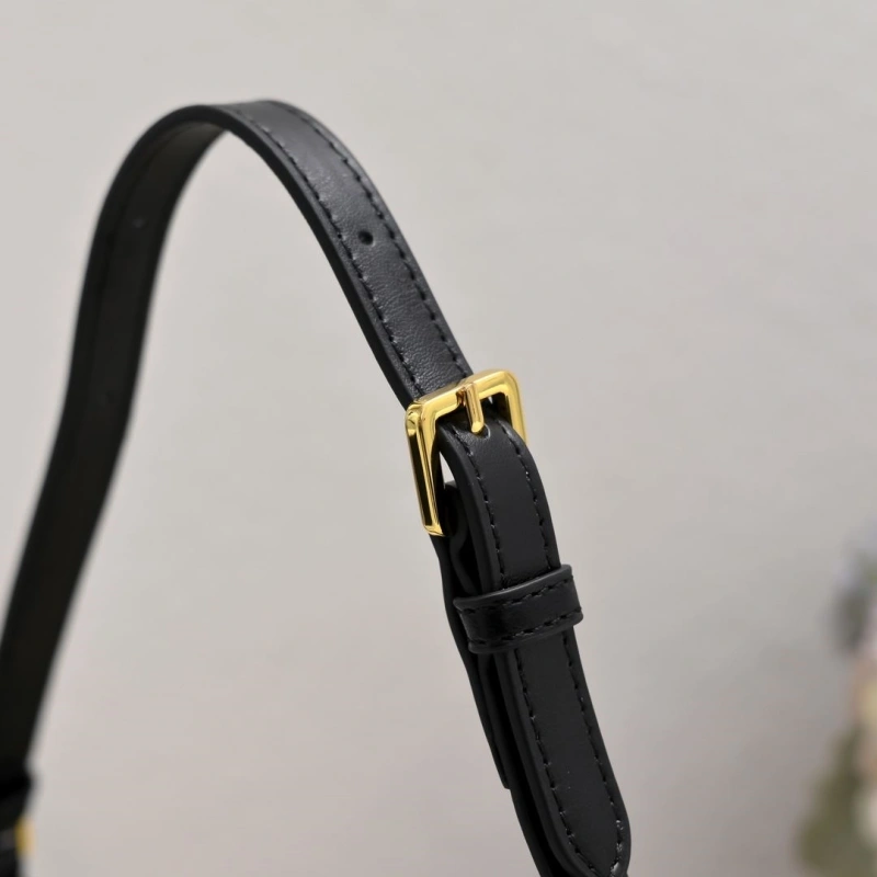 D10r top handle bags 4220d-0056