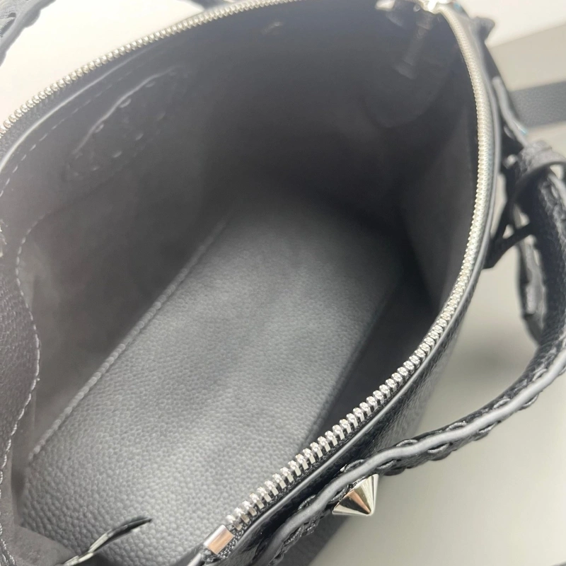 F**di top handle bags 4220d-0131