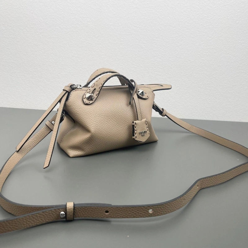 F**di top handle bags 4220d-0137