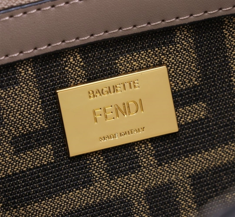 F**di baguette bags 4220d-0162