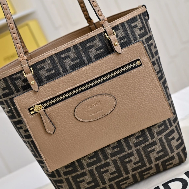 F**di shopping bags 4220d-0507