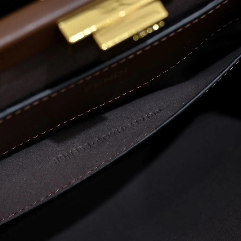 F**di top handle bags 4220d-0509