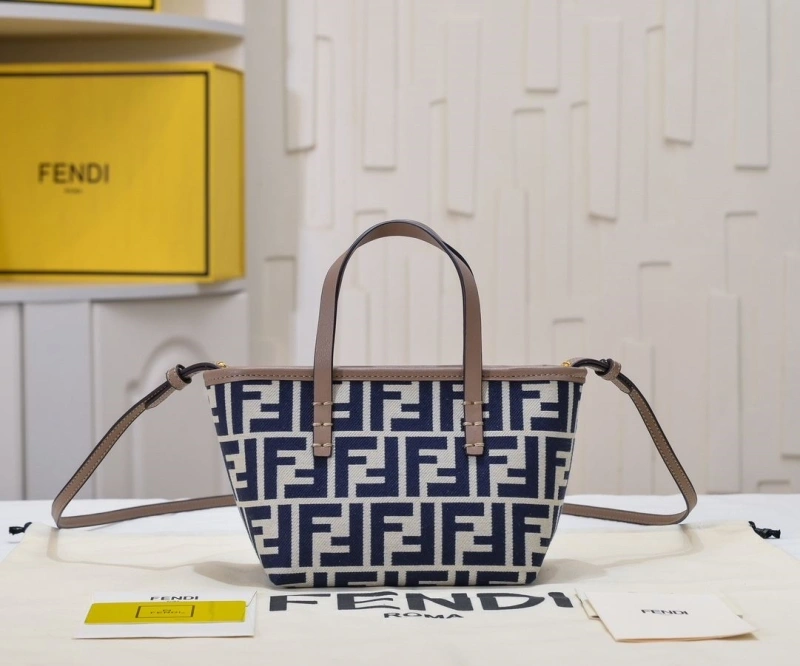 F**di shopping bags 4220d-0516
