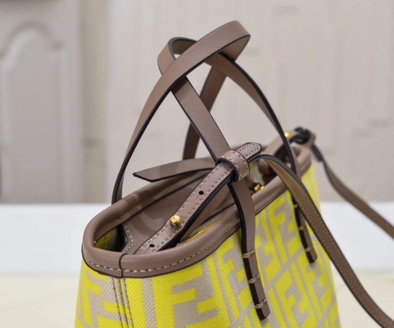 F**di shopping bags 4220d-0517