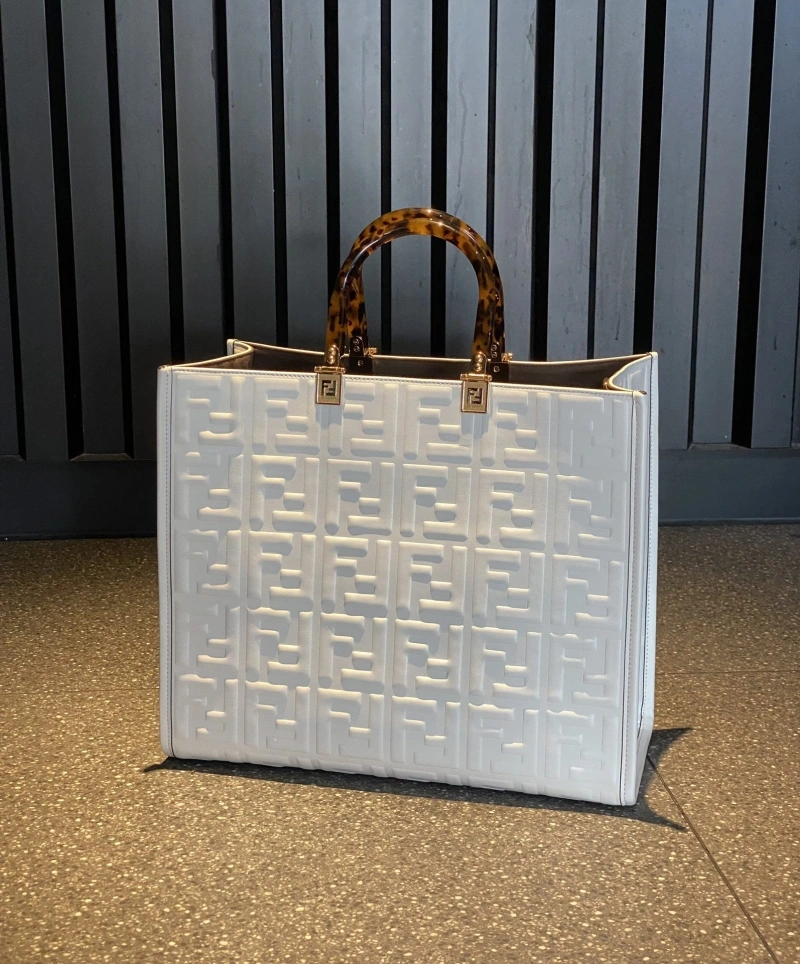 F**di shopping bags 4222c-0051