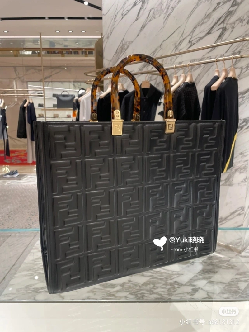 F**di shopping bags 4222c-0053