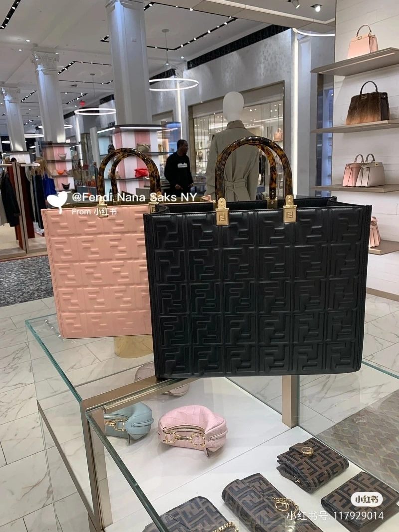 F**di shopping bags 4222c-0053